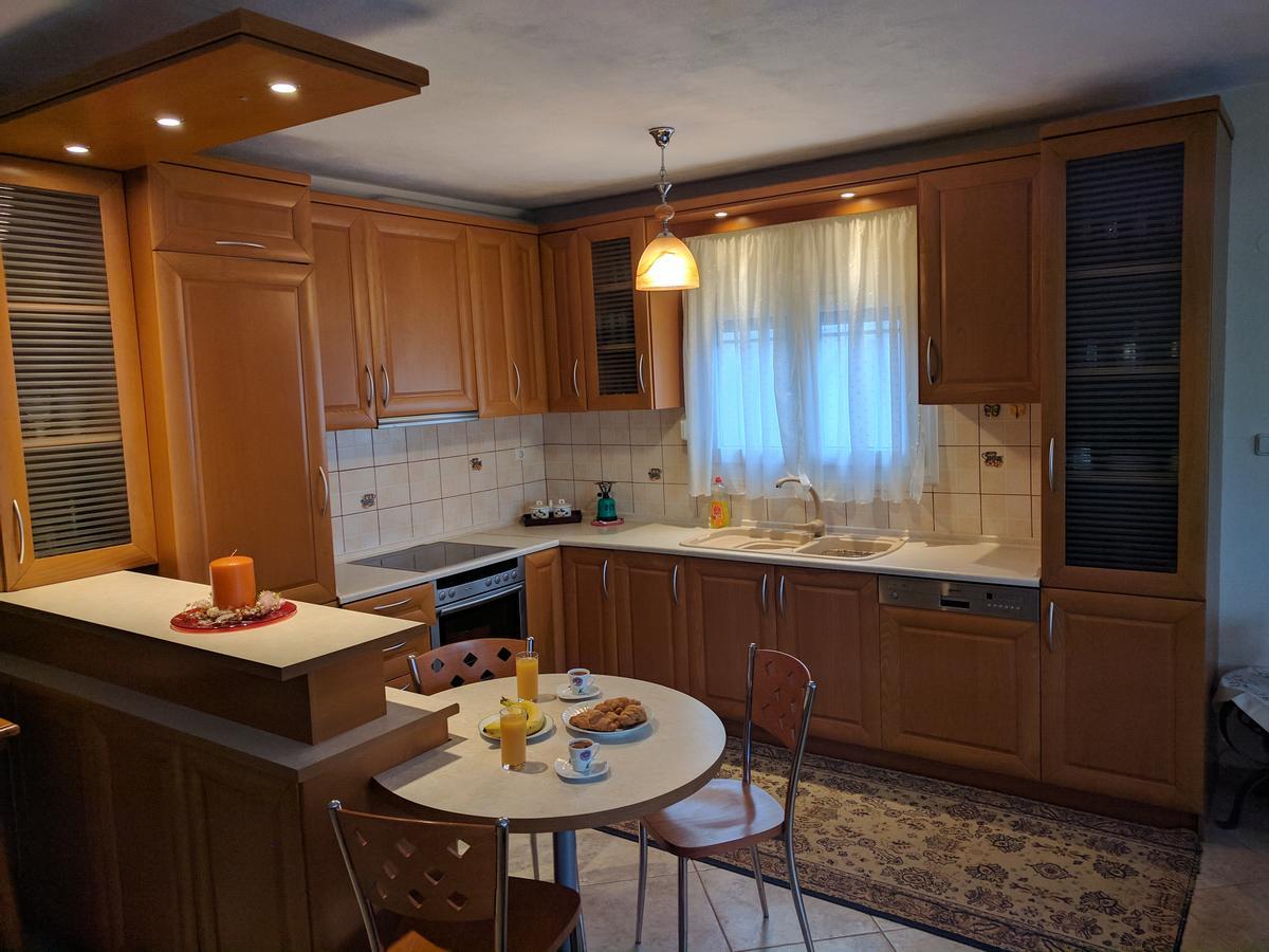 Prinos Apartment Luaran gambar