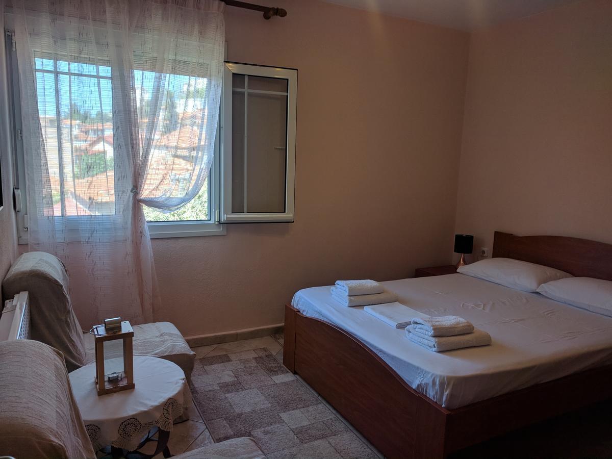 Prinos Apartment Luaran gambar